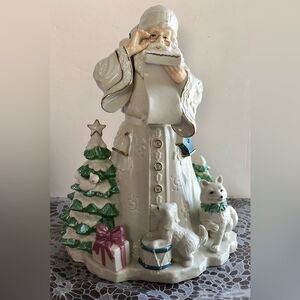 VICTORIAN SANTAS, CERAMIC MUSICAL TABLE PIECE, 11" TALL SANTA WHITE GLOSScj58